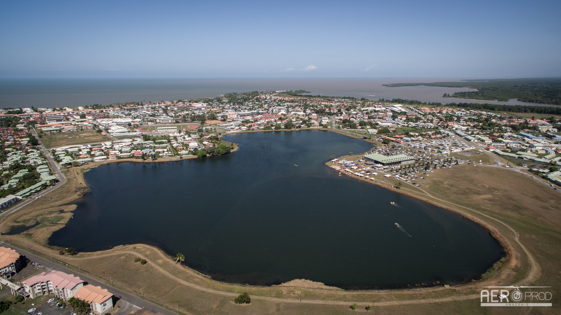 Les maîtres de la pagaie 14ème édition Aéroprod Amazonie